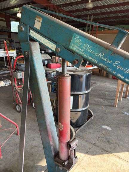 Blue Ridge Equipment 3 Ton Engine Hoist