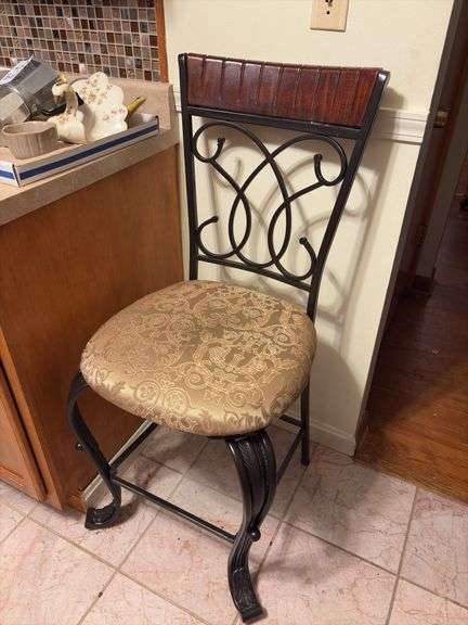 Fabric Bottom Chair
