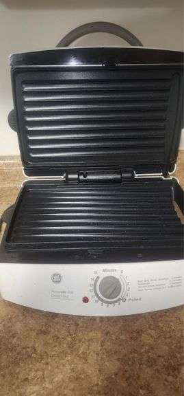 GE Contact Grill with Removable Plate image