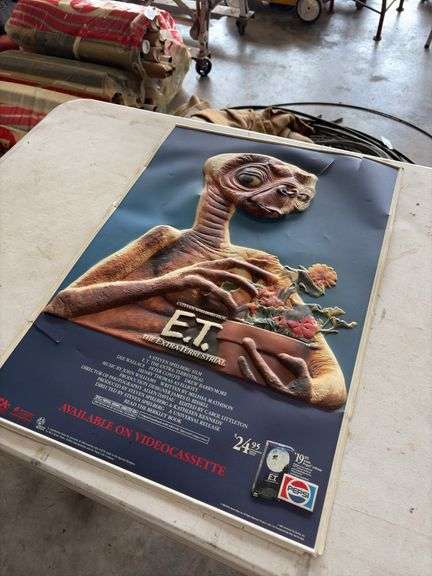 E.T Movie Insert image