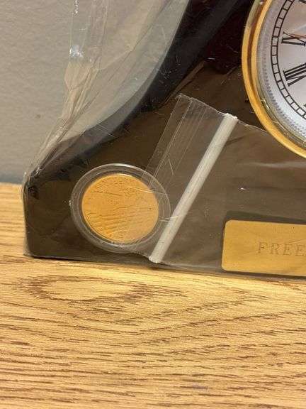 Small Mantle Clock with Kentucky State Quarters