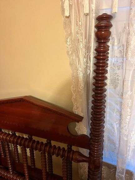 Twin Size Spindle Bed