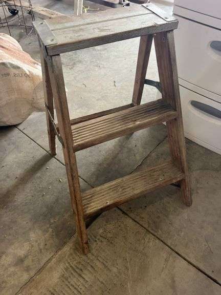 Step Ladder