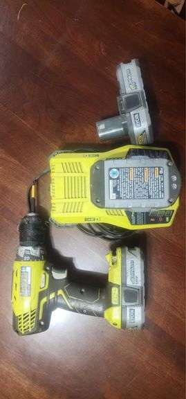 Ryobi 18v Drill w/ 3 Batteries & Charger