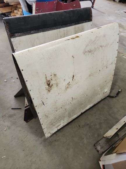 2 Airplane Wing Fuel Tanks