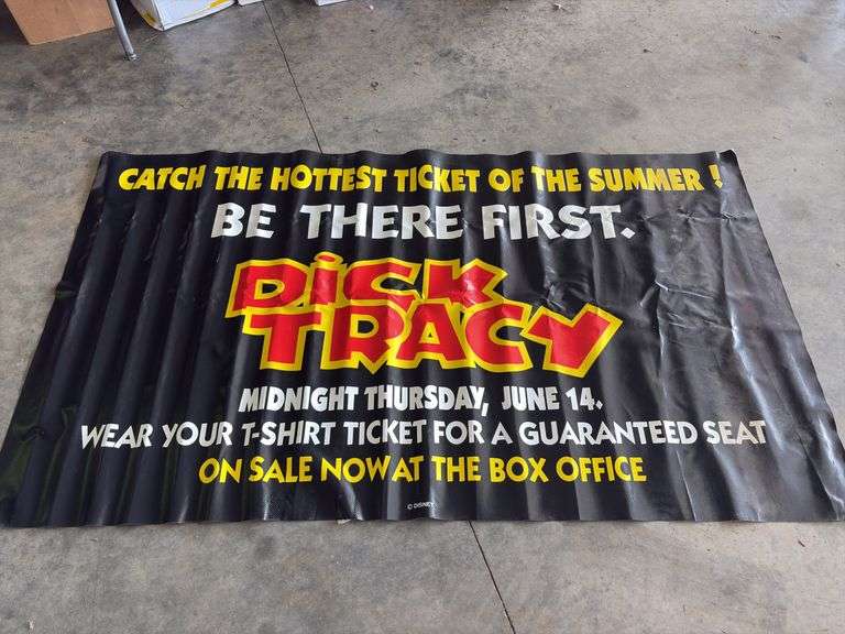 Dick Tracy Movie Banner - 80”L x 45”H