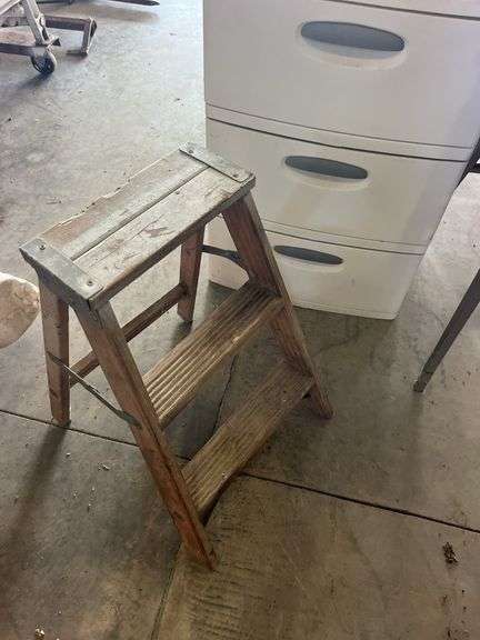 Step Ladder