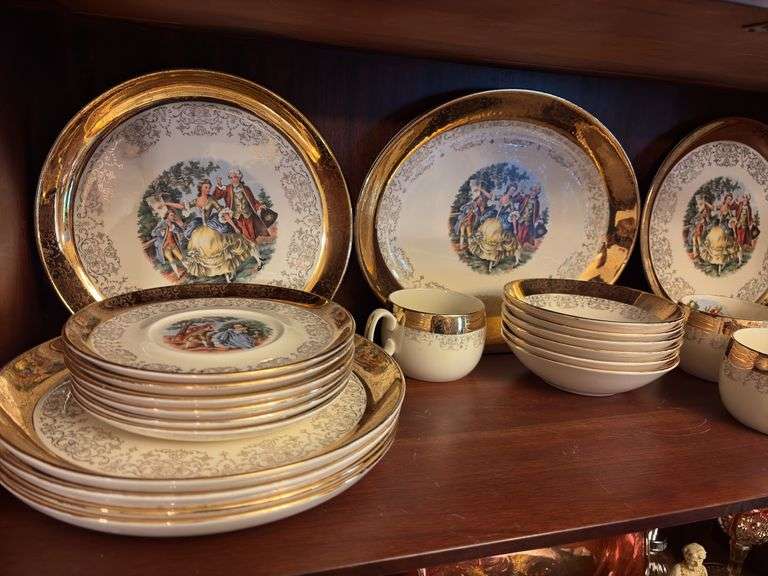 Crest-O-Gold 22K Dish Set