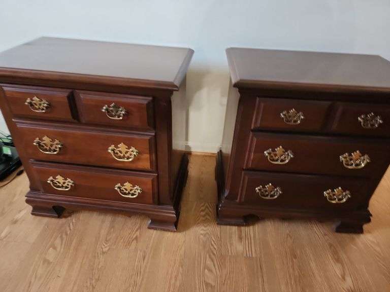 5 Piece Broyhill Premier Bedroom Suit - Matress and Box Springs NOT included image
