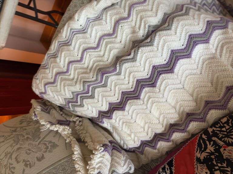 Group of Quilts & Throws