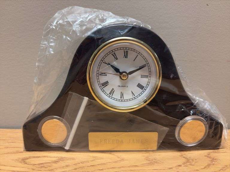 Small Mantle Clock with Kentucky State Quarters image