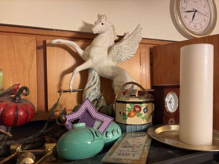 Assorted Home Decor