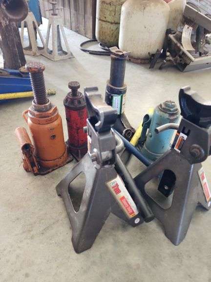 Assorted Floor Jacks and Bottle Jacks