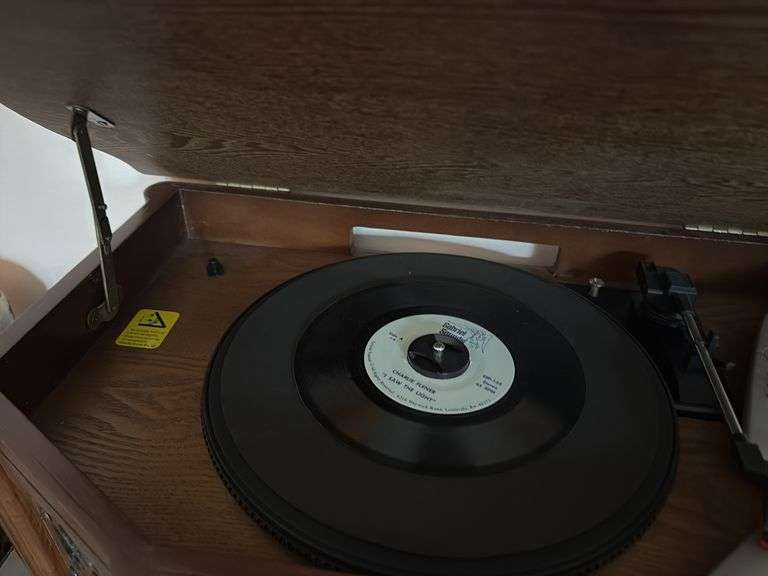 Emerson Record/CD/Radio Player
