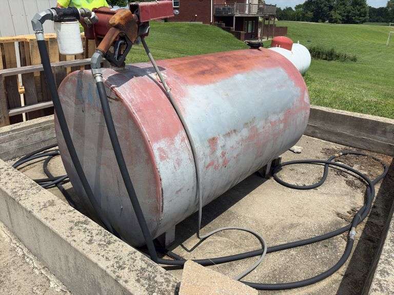 Fuel Tank - contents unknown, cap locked - 62”L x 38”D