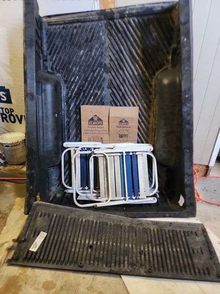 Ford Bedliner 6ft and 3 Lawn Chairs image