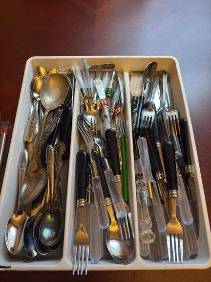 Assorted Kitchen Utensils