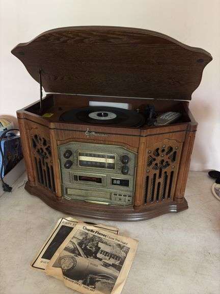 Emerson Record/CD/Radio Player