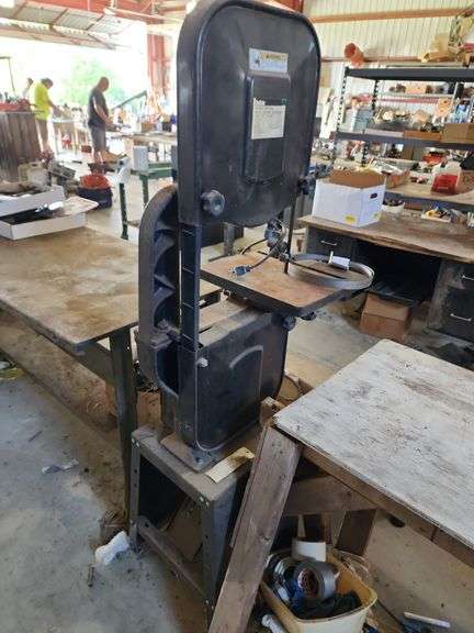 Buffalo 14" Vertical Bandsaw image