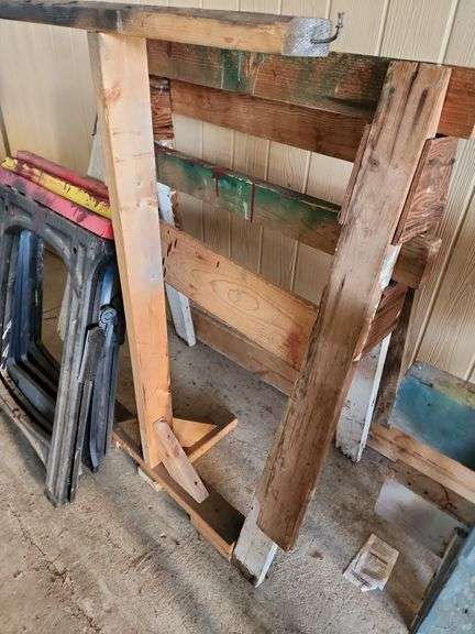 2 Wooden Saw Horses, 3 Plastic Saw Horses and Wooden Brace