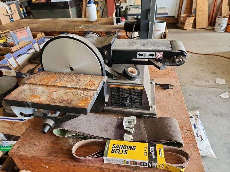 Hitachi Belt and Disc Sander