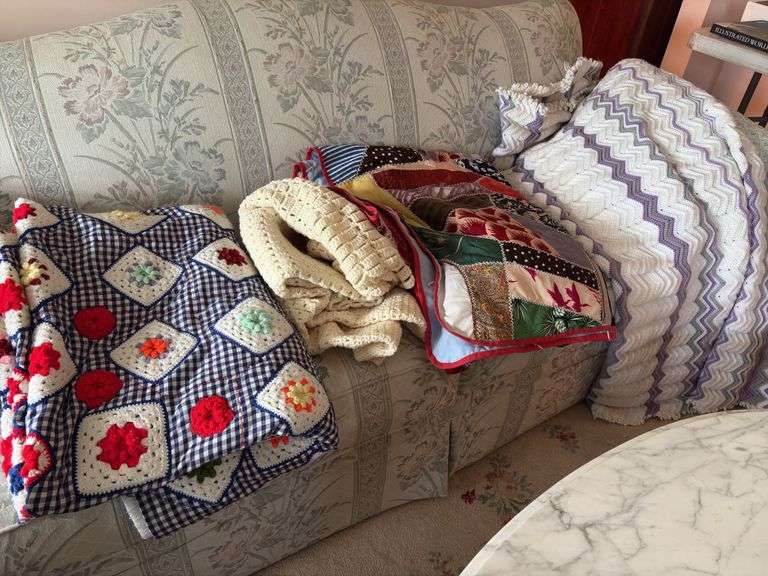 Group of Quilts & Throws