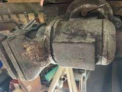 Table Vise size unknown buyer must remove