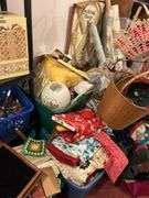 Shelves Softgoods Baskets misc contents of wall