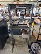 Central Machinery 20 Ton Shop Press