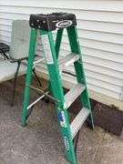 4ft Fiberglass Step Ladder