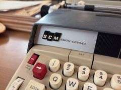 Smith Corona Type Writer