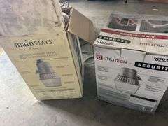 2 Security Lights
