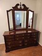5 Piece Broyhill Premier Bedroom Suit - Matress and Box Springs NOT included