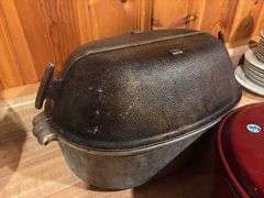 Dutch Oven and Roasting Pot