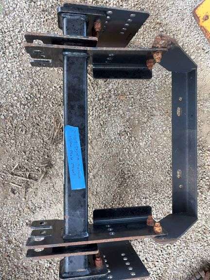 2004 Toyota Tacoma Snow Plow Mount image