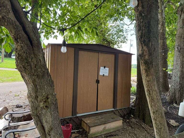 6x8 Metal Shed image