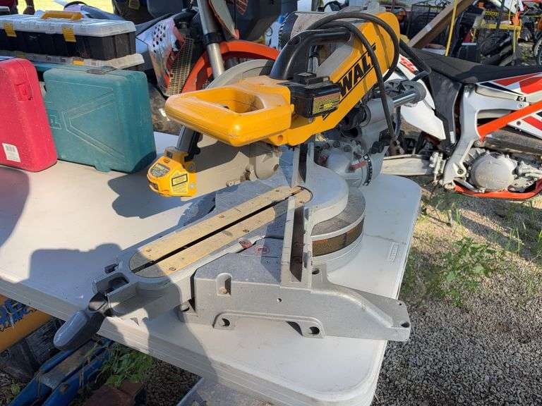Dewalt DW7187 Miter Saw image