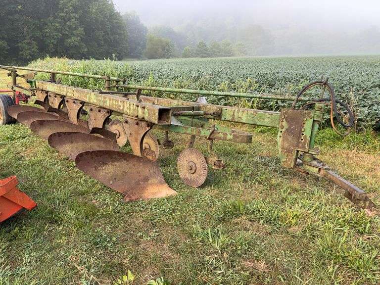 John Deere 5 Bottom Plow image