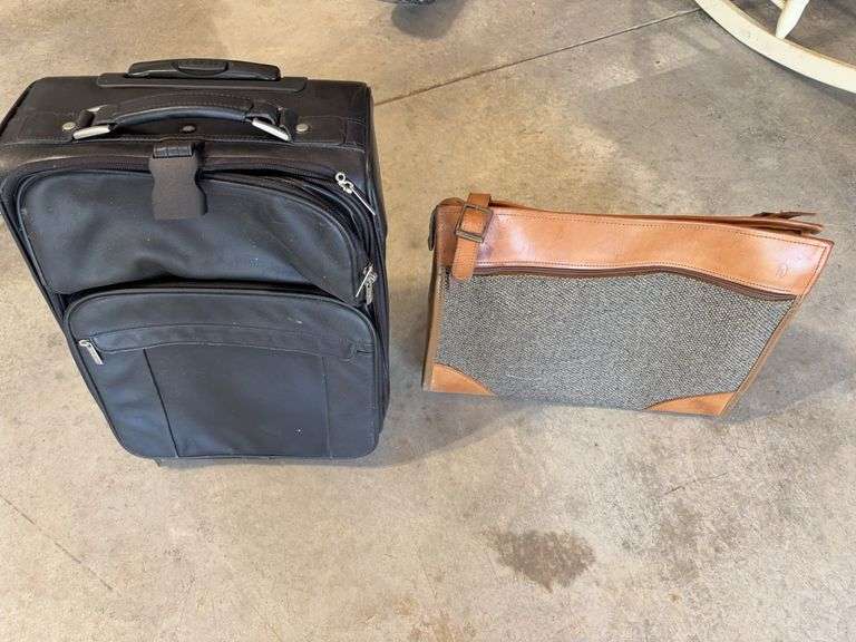 Luggage image