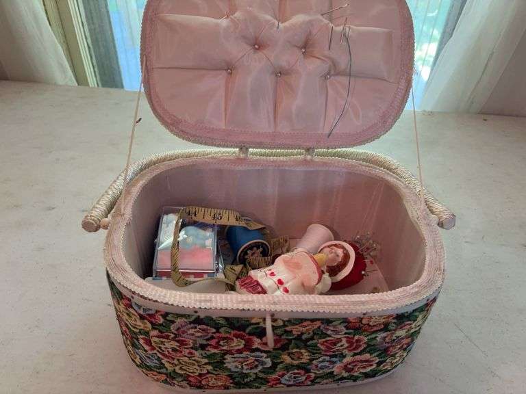 Sewing Kit image
