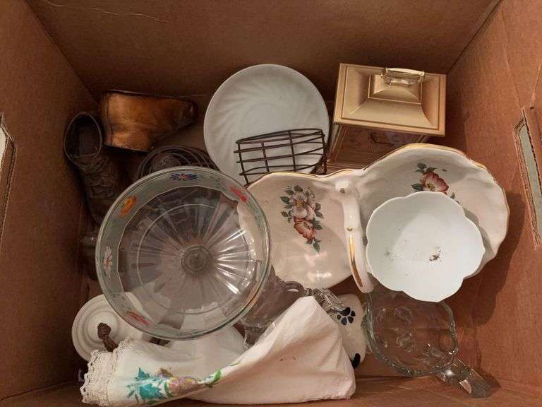 Box Lot of Assorted Housewares image