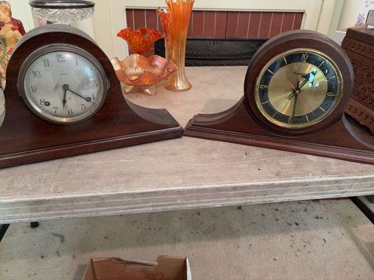 Pair of Mantle Clocks unsure of working order image