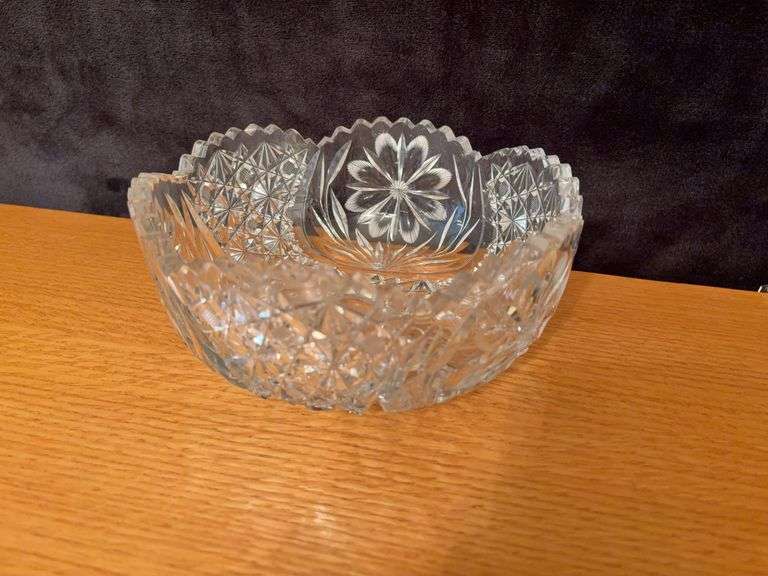 8”D Crystal Fruit Bowl image