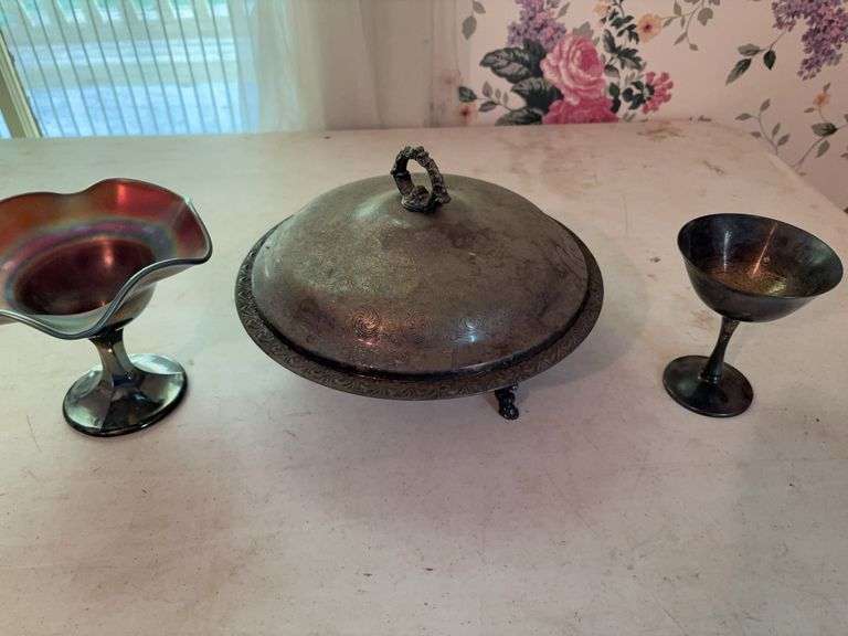 Serving Dish and Decorative Bowls image