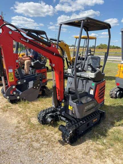 2025 CFG MX15RX Mini Excavator - SN MX15RX2025X000767 image