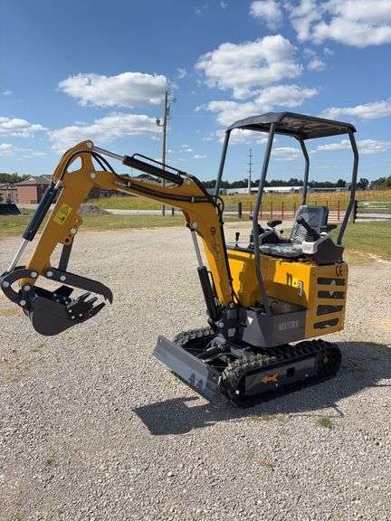2025 CFG MX12RX Mini Excavator - SN MX12RX2025J000686 image