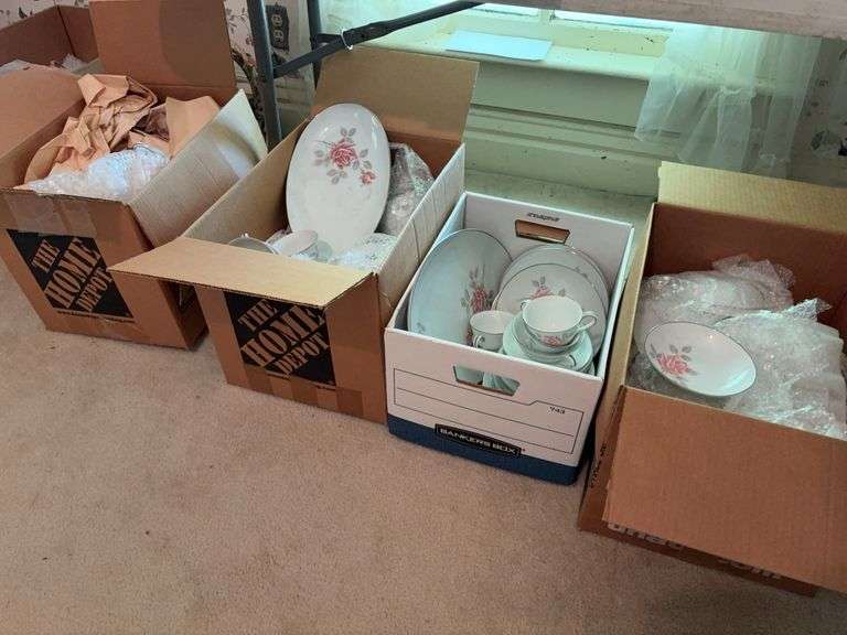 4 Boxes of Noritake Rosemist 6225 China image