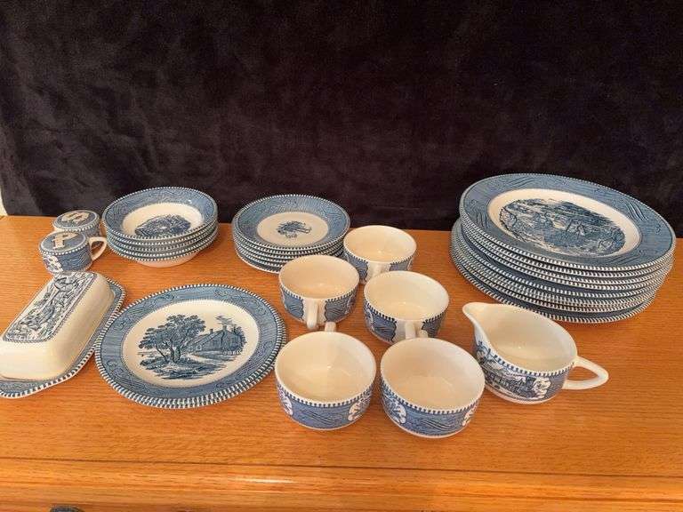 Royal Dish Set - Currier & Ives image