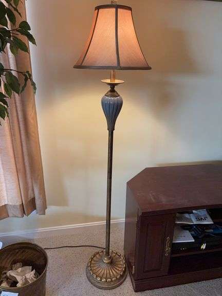 60” Floor Lamp image