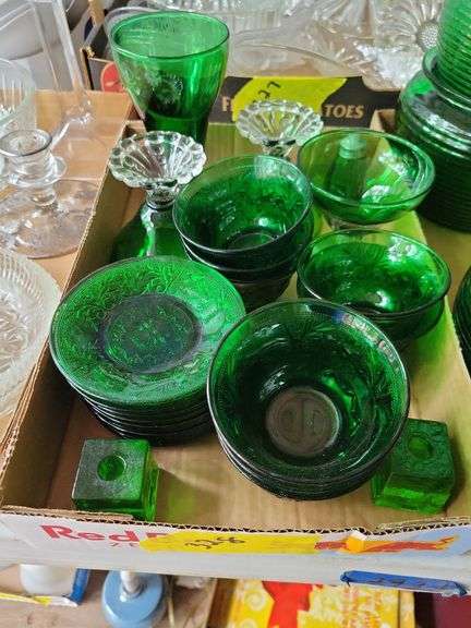 Emerald Glass image